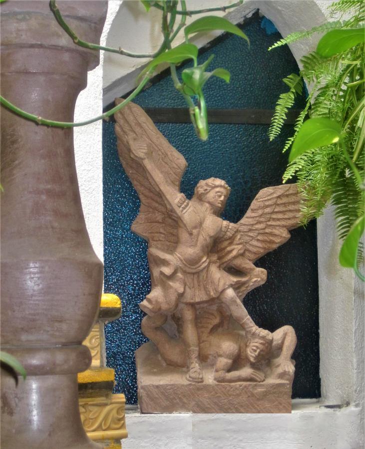 Hotel Eden De Los Angeles ซานมิเกล เด อาเญนเด ภายนอก รูปภาพ