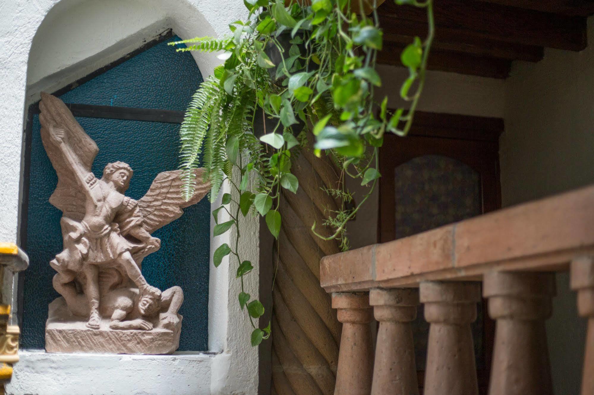 Hotel Eden De Los Angeles ซานมิเกล เด อาเญนเด ภายนอก รูปภาพ